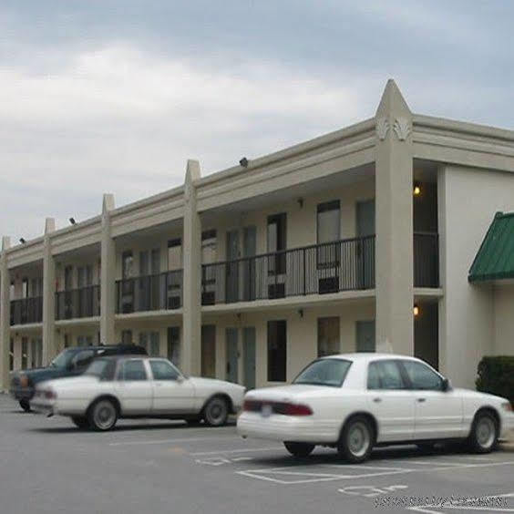 Red Roof Inn & Suites Wilkesboro Exterior foto